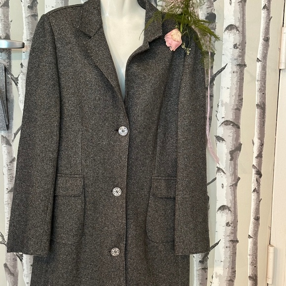 GRAY CASHMERE KNEE LENGTH COAT - Picture 1 of 4